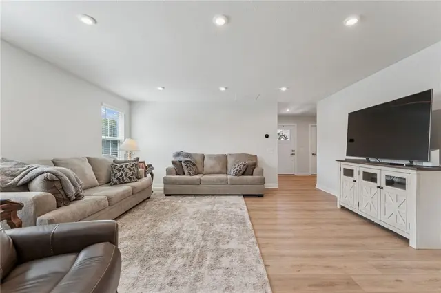 529 Dana Dr gallery image 10