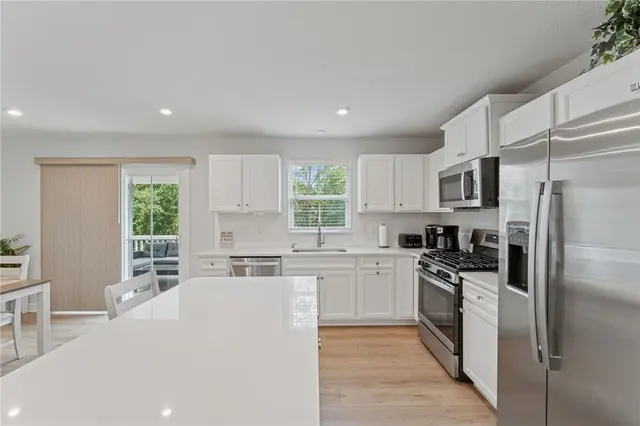 529 Dana Dr gallery image 17