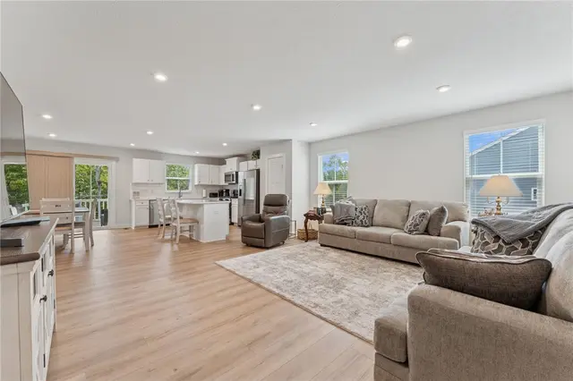 529 Dana Dr gallery image 38