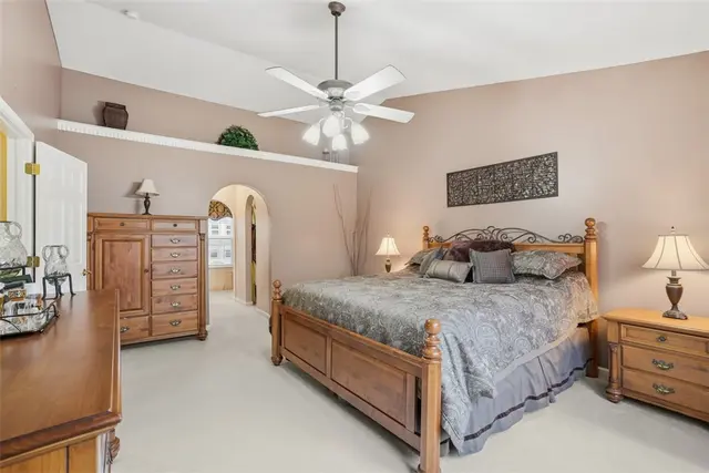529 Grandshire gallery image 8