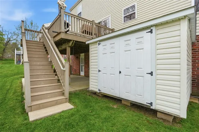 529 Grandshire gallery image 17