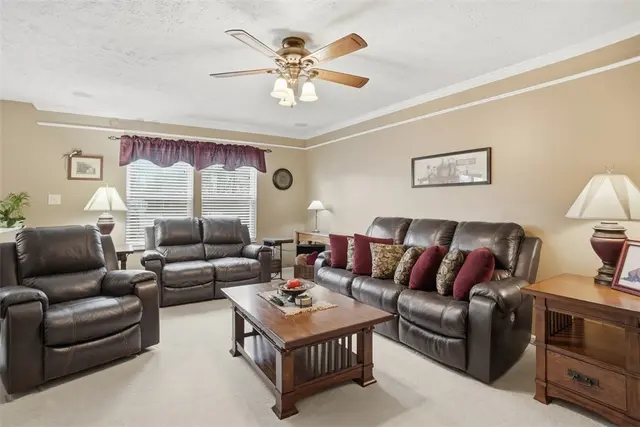 529 Grandshire gallery image 33
