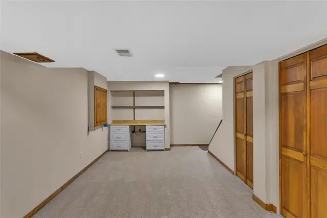 529 Greenspire Ct gallery image 13