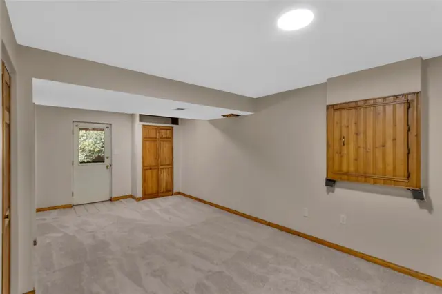 529 Greenspire Ct gallery image 33
