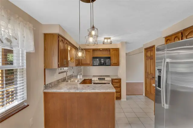 529 Greenspire Ct gallery image 36