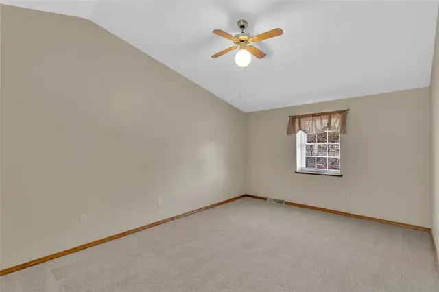 529 Greenspire Ct gallery image 39