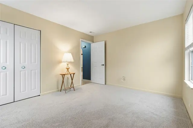 53 Blueberry Lane gallery image 1