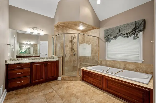 531 Laurel Oak Dr gallery image 13