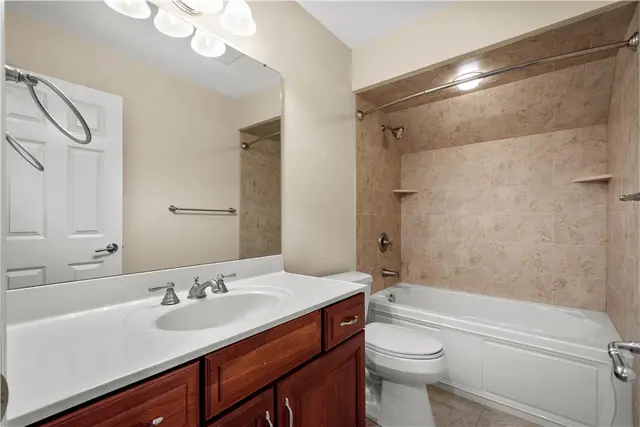 531 Laurel Oak Dr gallery image 14