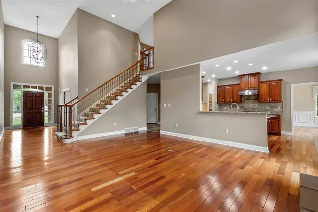 531 Laurel Oak Dr gallery image 17