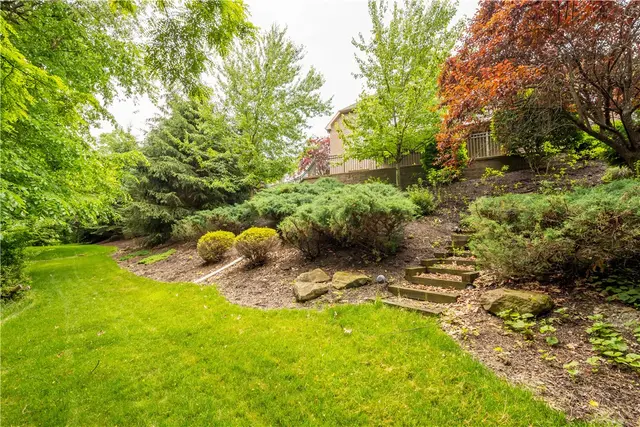 531 Laurel Oak Dr gallery image 18