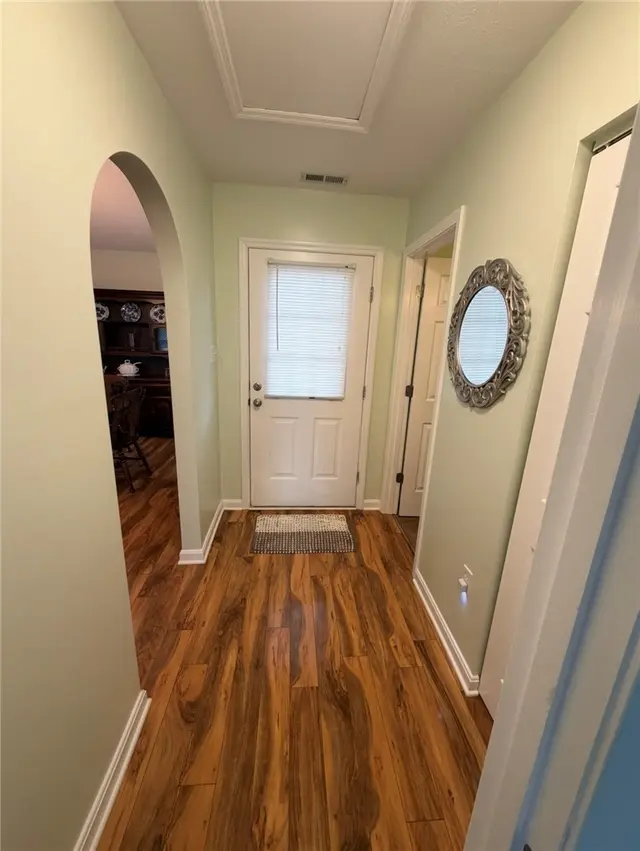 531 Yorktown Dr gallery image 2