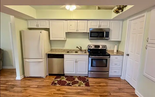 531 Yorktown Dr gallery image 3