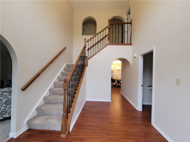 532 Grandshire Drive gallery image 11