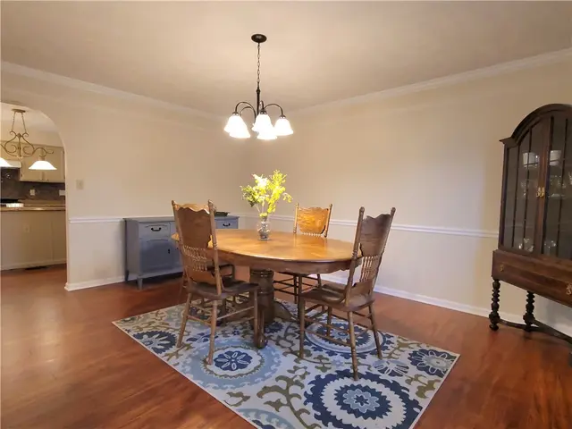 532 Grandshire Drive gallery image 13