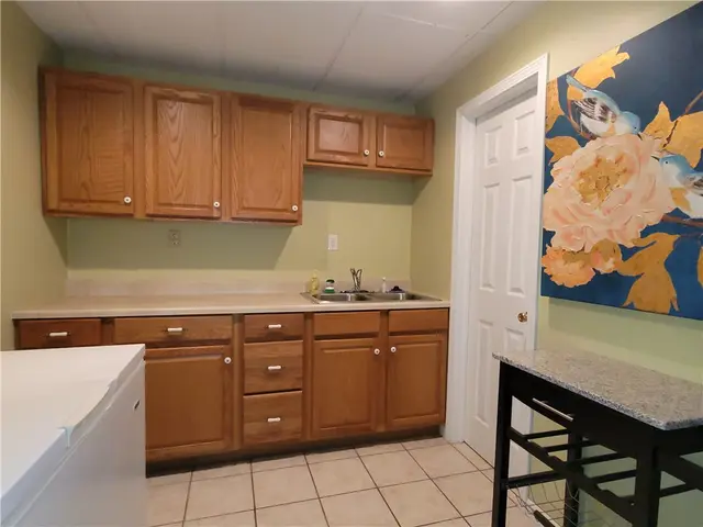 532 Grandshire Drive gallery image 24