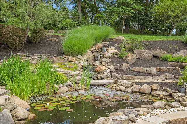 532 Salem Heights Dr gallery image 2