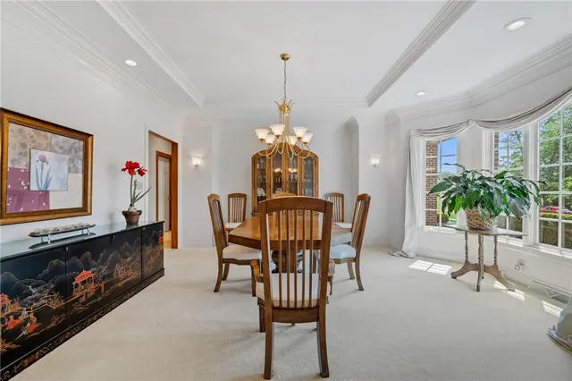 532 Salem Heights Dr gallery image 3