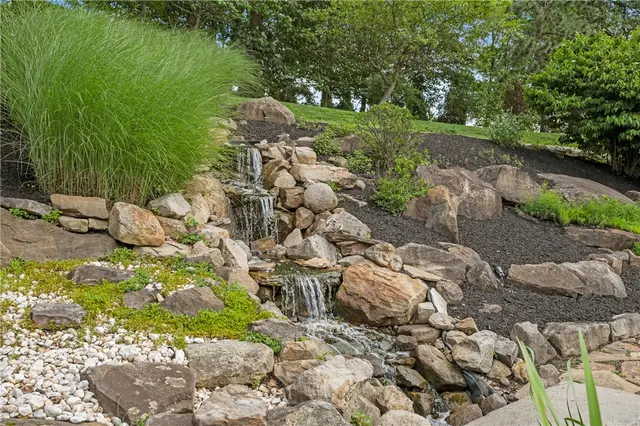 532 Salem Heights Dr gallery image 11