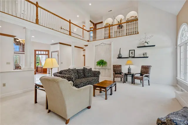 532 Salem Heights Dr gallery image 15