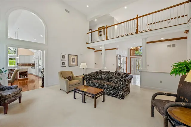 532 Salem Heights Dr gallery image 21