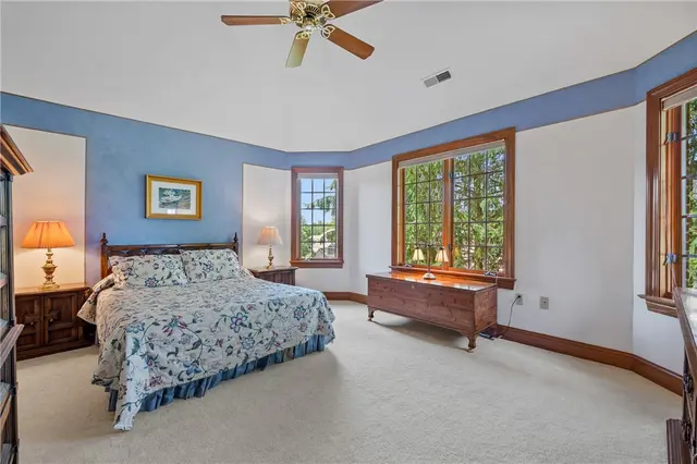 532 Salem Heights Dr gallery image 25