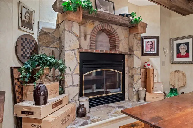 532 Salem Heights Dr gallery image 28