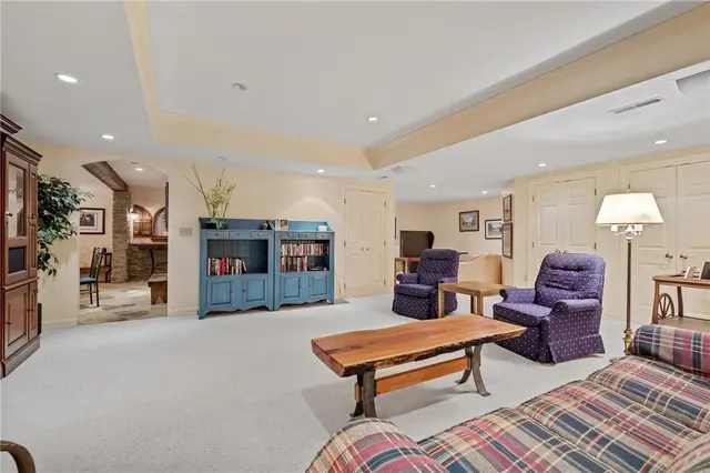 532 Salem Heights Dr gallery image 32