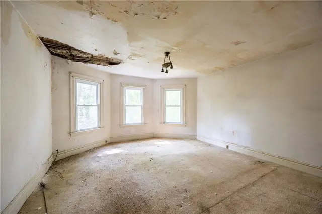 533 Sycamore Rd gallery image 12