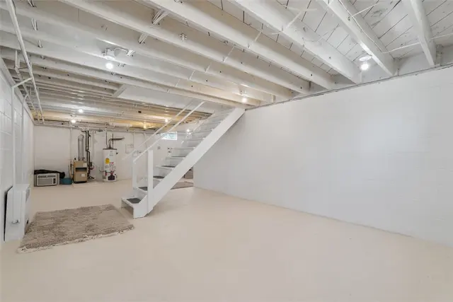 5340 Georgiann Dr gallery image 3