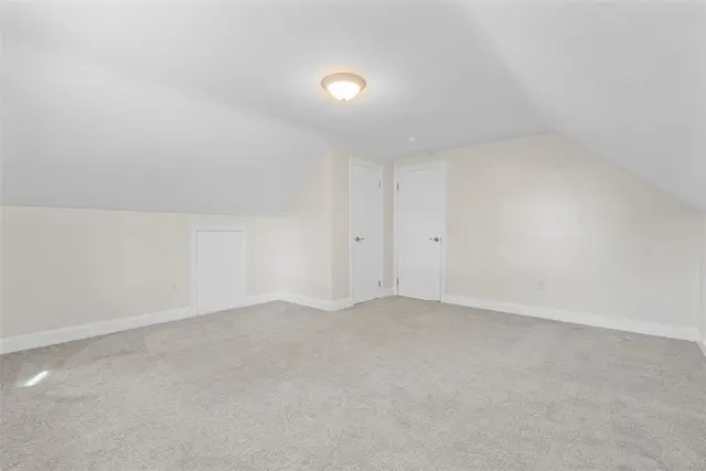 5340 Georgiann Dr gallery image 13