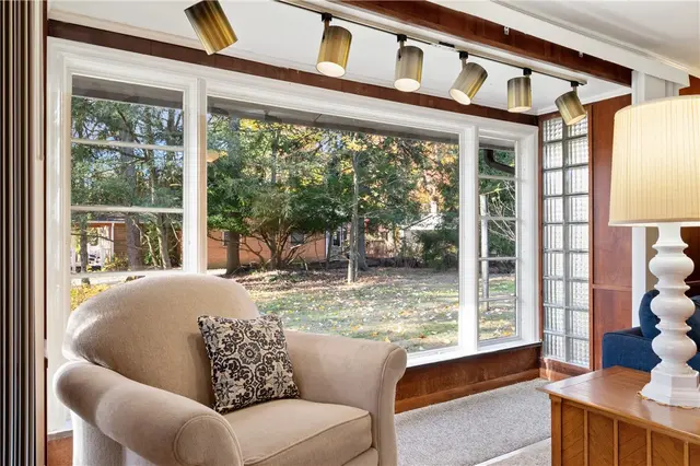 5341 Richland Rd gallery image 3