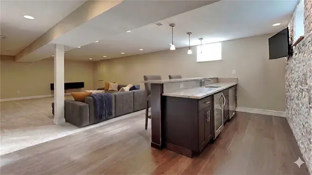535 Dorchester Dr. gallery image 16