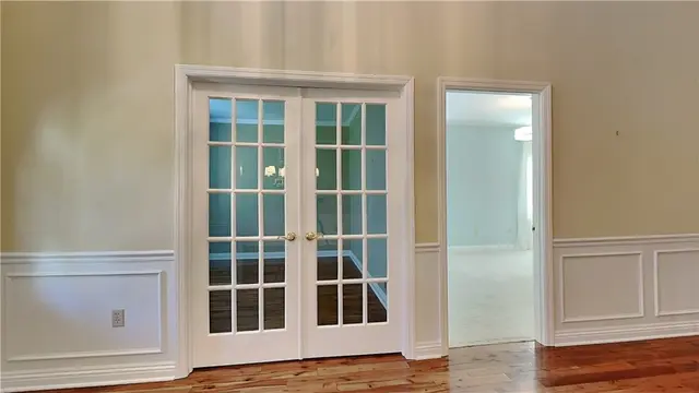 535 Dorchester Dr. gallery image 37
