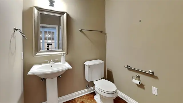 535 Dorchester Dr. gallery image 42