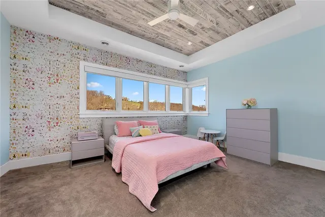 535 Macleod Drive gallery image 3