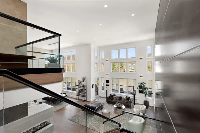 535 Macleod Drive gallery image 22