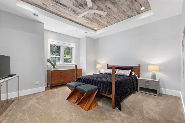 535 Macleod Drive gallery image 29