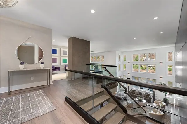 535 Macleod Drive gallery image 41