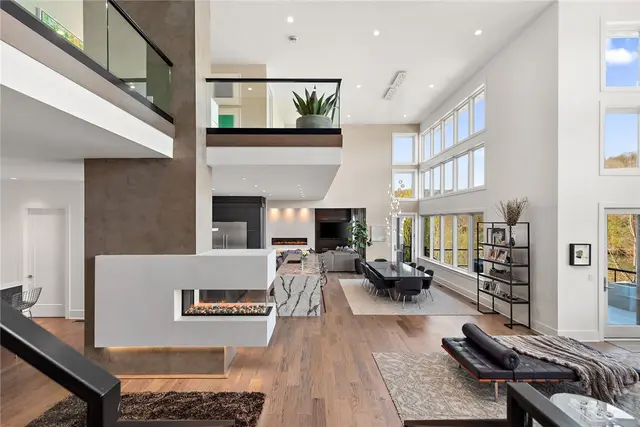 535 Macleod Drive gallery image 45