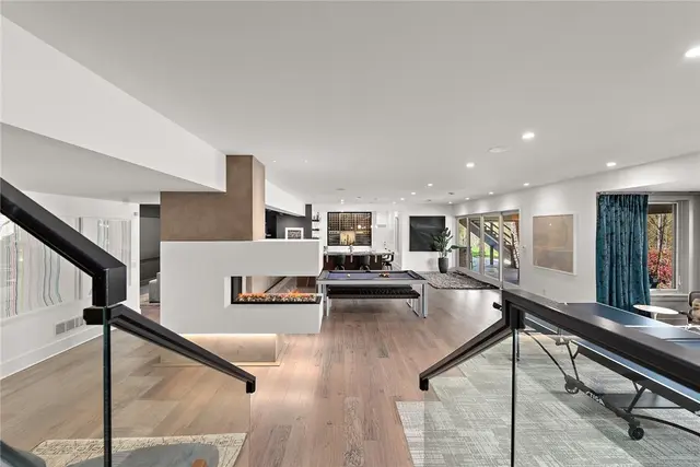 535 Macleod Drive gallery image 48