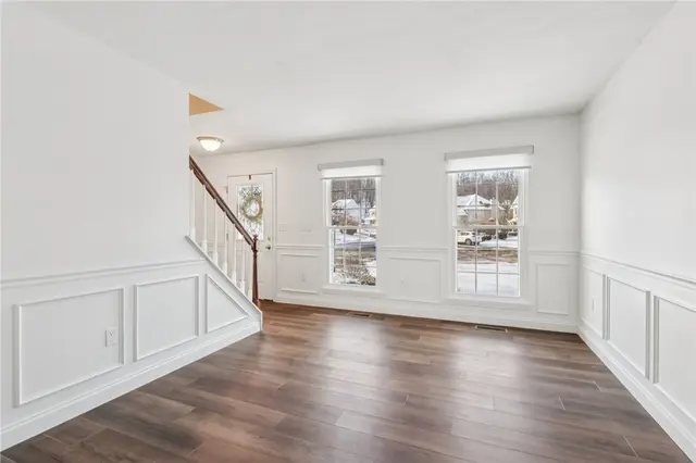 535 Pine Bluff Dr gallery image 4