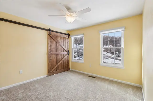 535 Pine Bluff Dr gallery image 29