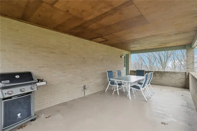 5374 Hardt Rd gallery image 37