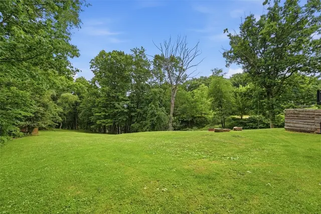 5380 Hardt Rd gallery image 9