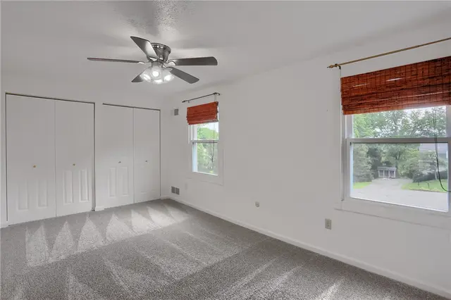 5389 Peach Dr gallery image 8