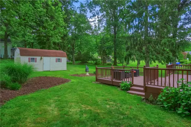 5389 Peach Dr gallery image 13