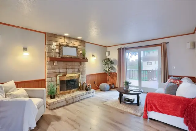 5389 Peach Dr gallery image 14