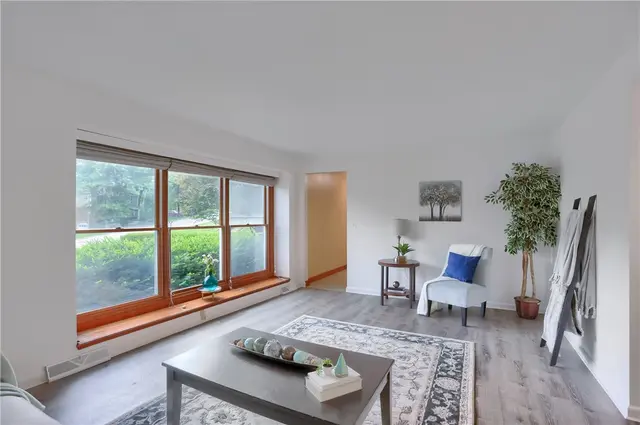 5389 Peach Dr gallery image 18