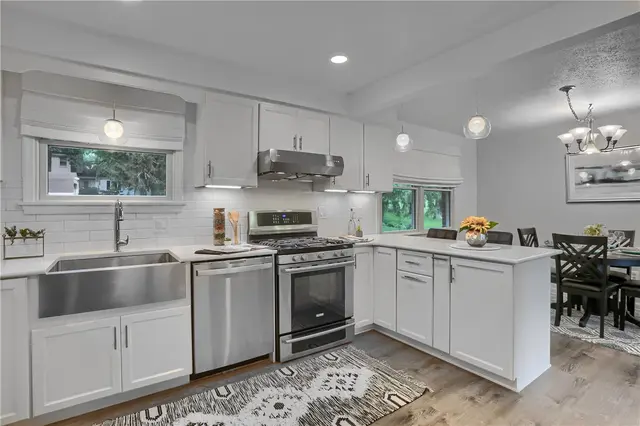 5389 Peach Dr gallery image 20